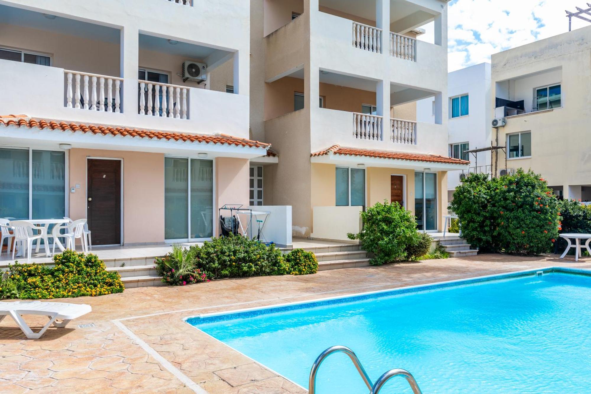 Beautiful One Bed Apartment In Paphos Exteriör bild