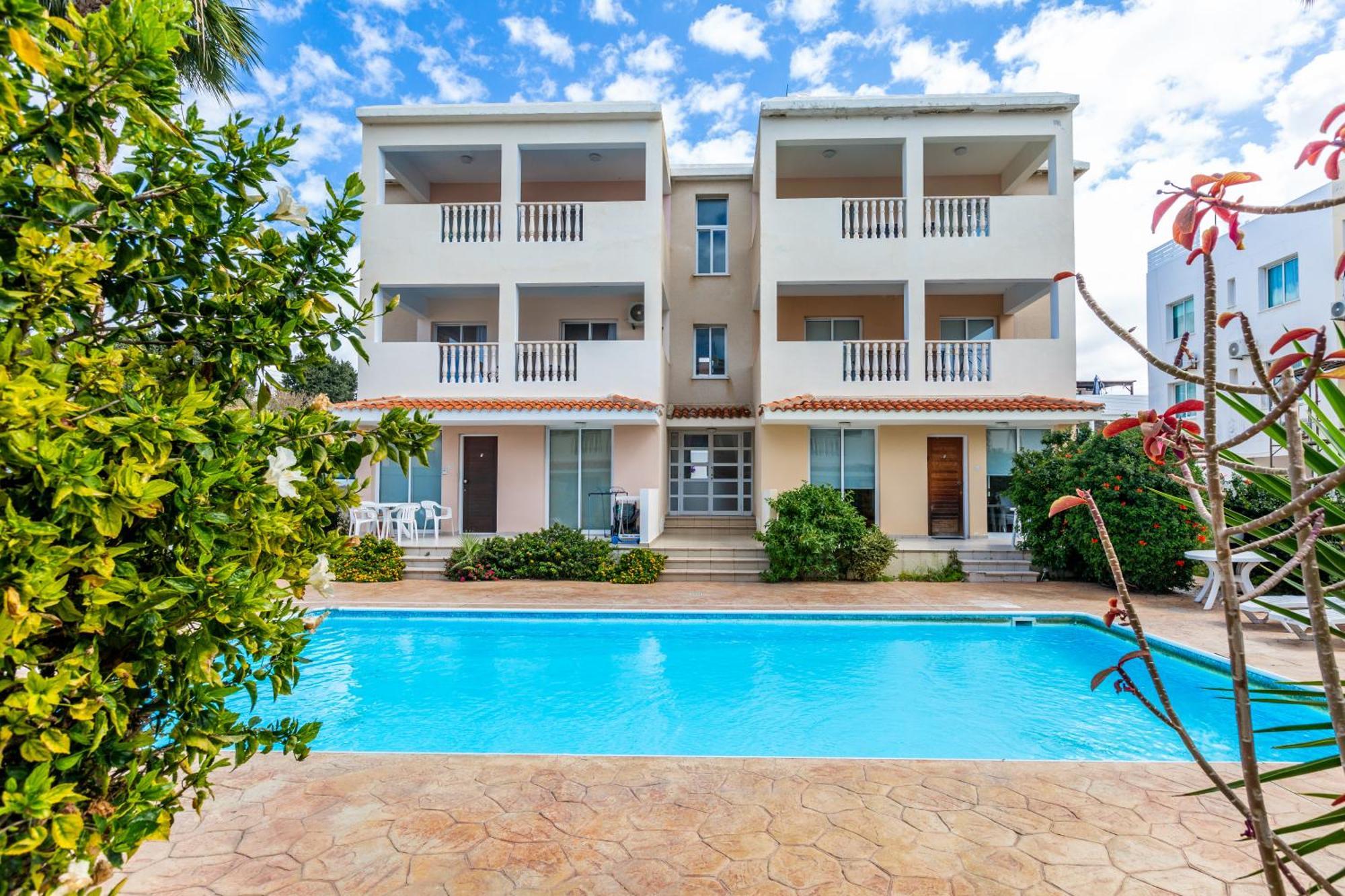 Beautiful One Bed Apartment In Paphos Exteriör bild